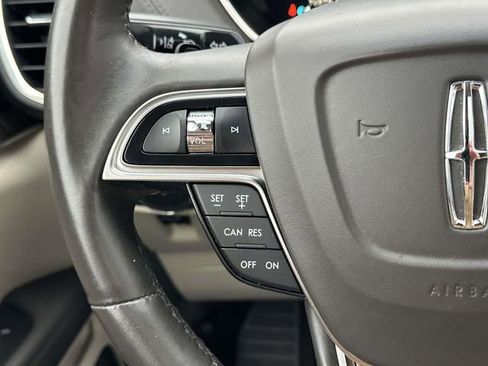Used 2019 Lincoln Nautilus Reserve AWD/4WD image 26