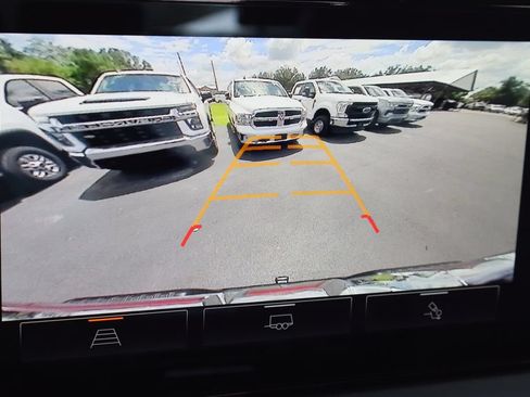Certified 2022 GMC Sierra 1500 AT4 AWD/4WD image 16
