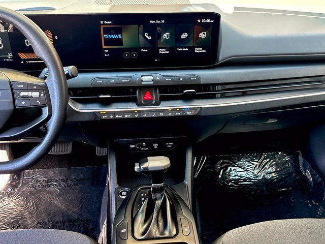 Used 2025 Kia K4 FWD image 24