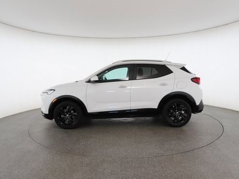 Used 2024 Buick Encore GX Sport Touring image 6