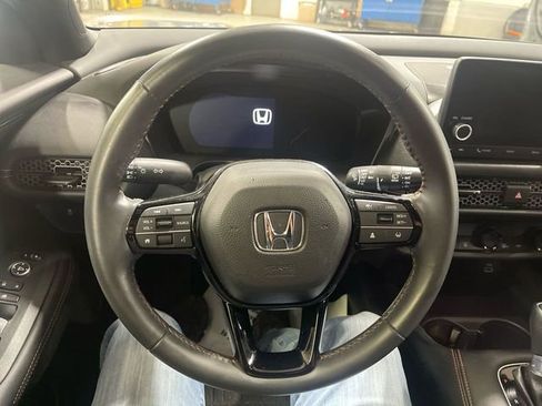 Used 2024 Honda HR-V Sport image 14