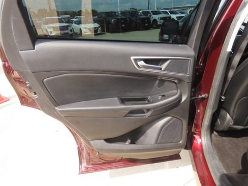 Used 2018 Ford Edge SEL w/ Equipment Group 201A FWD image 20