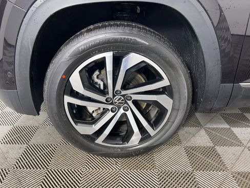 Used 2021 Volkswagen Atlas Cross Sport SEL Premium image 17