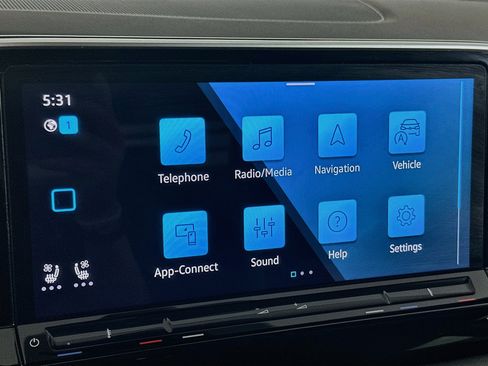 Used 2025 Volkswagen Atlas SE FWD image 21