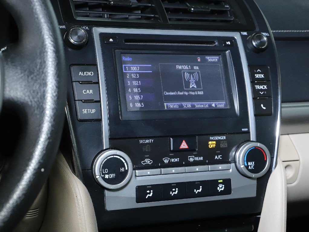Used 2014 Toyota Camry LE FWD image 29