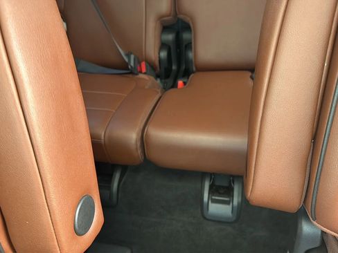 Used 2018 Chevrolet Traverse High Country AWD/4WD image 52