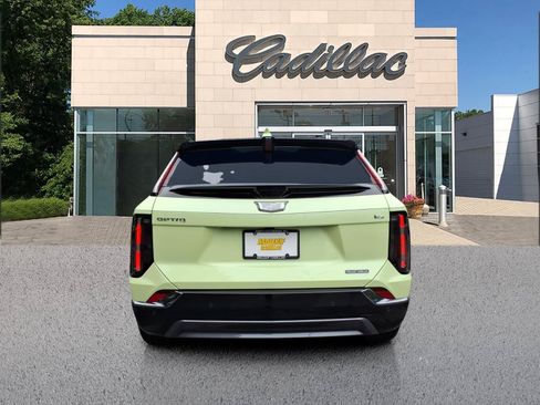 New 2027 Cadillac Optiq Sport w/ LPO, Floor Liner Package AWD/4WD image 4