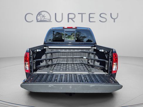 Certified 2019 Nissan Frontier SV w/ Value Truck Package RWD image 11