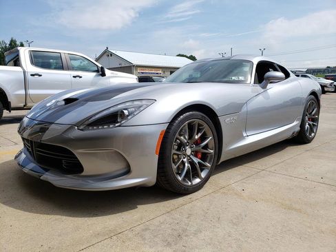 Used 2017 Dodge Viper GTS RWD image 7