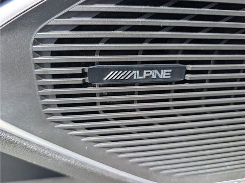 Used 2024 Jeep Wagoneer L Series II w/ Convenience Group I image 23