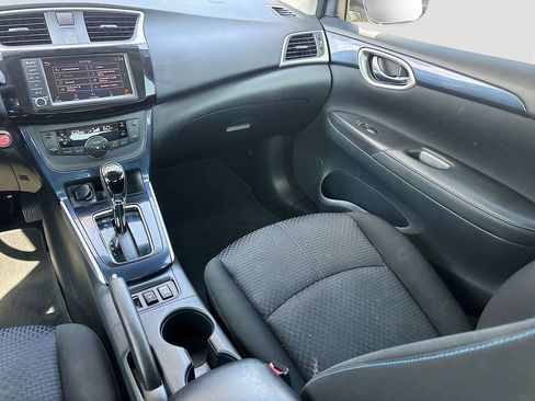 Used 2019 Nissan Sentra SR image 22