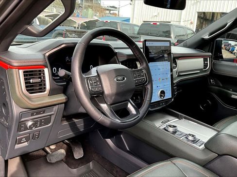 Used 2022 Ford Expedition Timberline image 18