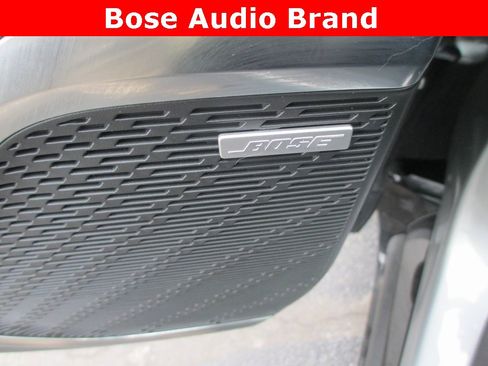 Certified 2025 Buick Enclave Sport Touring w/ Power Package image 17