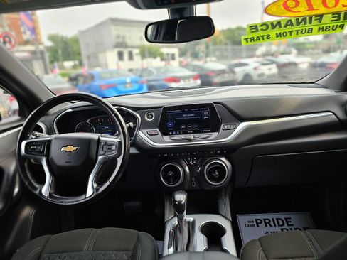 Used 2019 Chevrolet Blazer LT image 12
