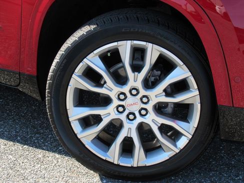 Used 2024 GMC Acadia Denali w/ Super Cruise Package image 7