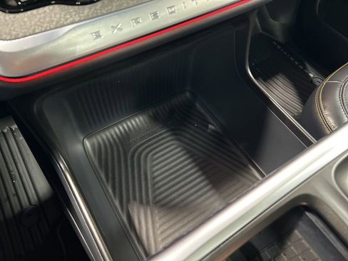 Used 2025 Ford Expedition Tremor image 25