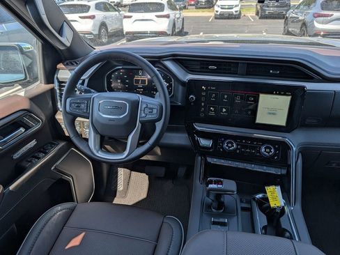 New 2026 GMC Sierra 1500 Denali w/ Denali Reserve Package AWD/4WD image 8