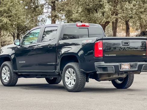 Used 2022 Chevrolet Colorado LT w/ LT Convenience Package image 6