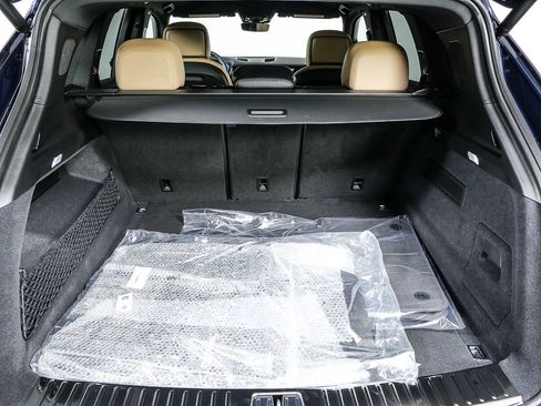 New 2026 Porsche Cayenne image 33