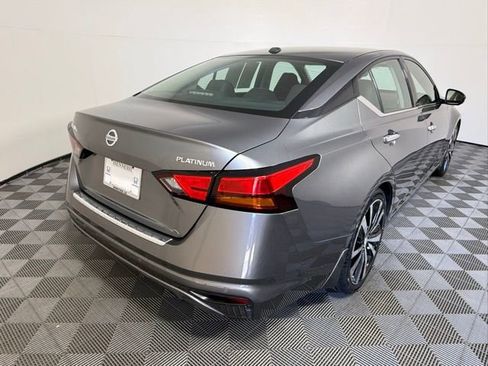 Used 2019 Nissan Altima 2.5 Platinum image 6