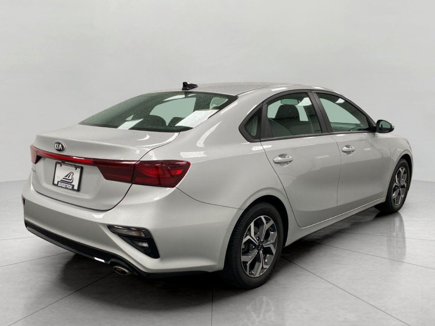 Used 2020 Kia Forte LXS FWD image 4