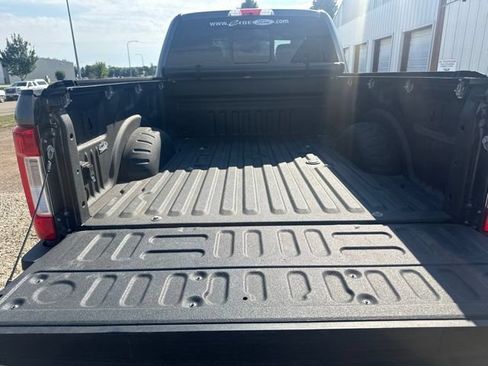 Used 2019 Ford F250 XLT w/ XLT Premium Package AWD/4WD image 15