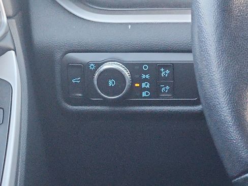 Used 2023 Ford Explorer XLT w/ Equipment Group 202A image 13