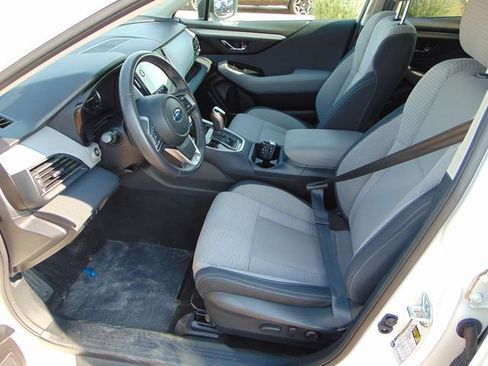 Used 2024 Subaru Outback Premium AWD/4WD image 10