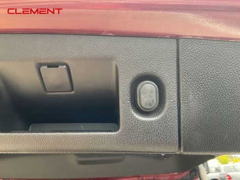 Used 2020 GMC Yukon XL Denali AWD/4WD image 29