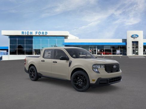 New 2025 Ford Maverick XLT w/ XLT Luxury Package AWD/4WD image 7