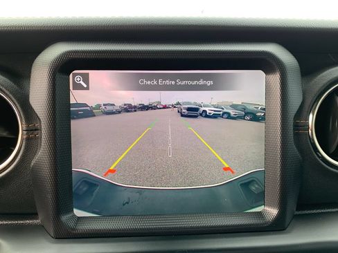 Used 2021 Jeep Gladiator Overland AWD/4WD image 27