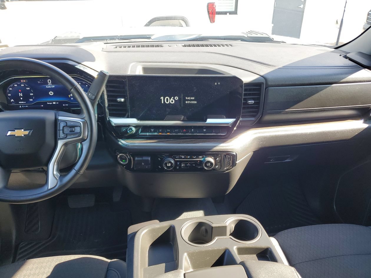 Used 2025 Chevrolet Silverado 3500 LT w/ Safety Package AWD/4WD image 15