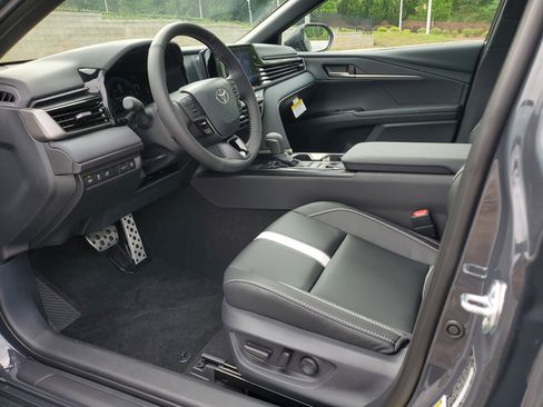 New 2026 Toyota Camry SE FWD image 16