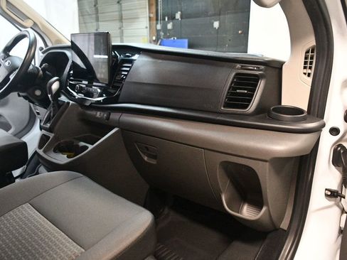 Used 2023 Ford Transit 350 XLT image 27