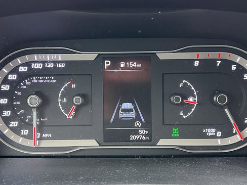 Used 2023 Hyundai Tucson SE image 25