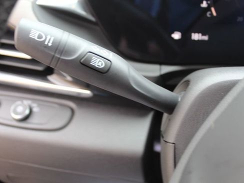 Used 2024 Buick Envista Avenir image 19