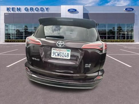 Used 2018 Toyota RAV4 XLE AWD/4WD image 6