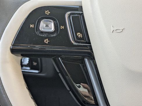 Certified 2024 Lincoln Corsair FWD w/ Equipment Group 101A image 30