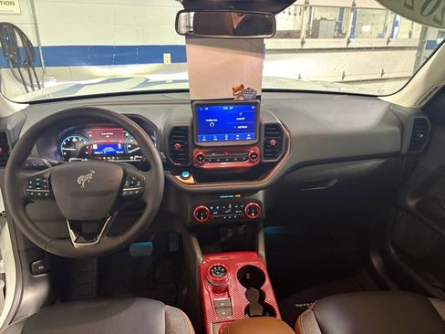 Certified 2024 Ford Bronco Sport Outer Banks w/ Tech Package image 12