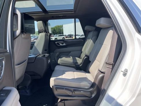 Used 2021 GMC Yukon SLT w/ SLT Premium Package RWD image 10