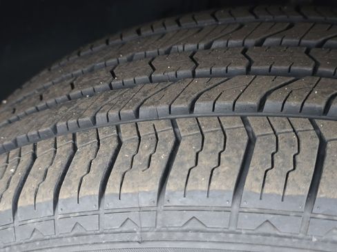 Used 2023 Volkswagen Atlas SE image 10