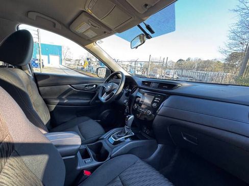 Used 2017 Nissan Rogue S FWD image 15
