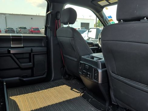 Used 2019 Ford F150 XLT w/ Equipment Group 302A Luxury AWD/4WD image 8