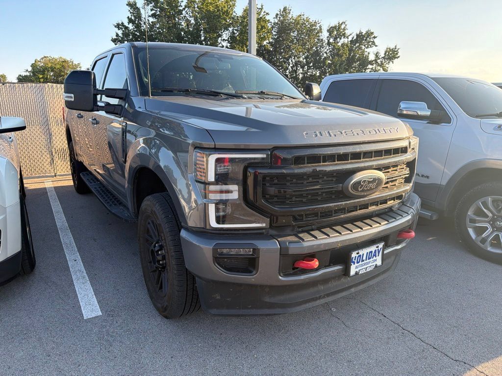 Used 2022 Ford F250 Lariat w/ Black Appearance Package AWD/4WD image 3
