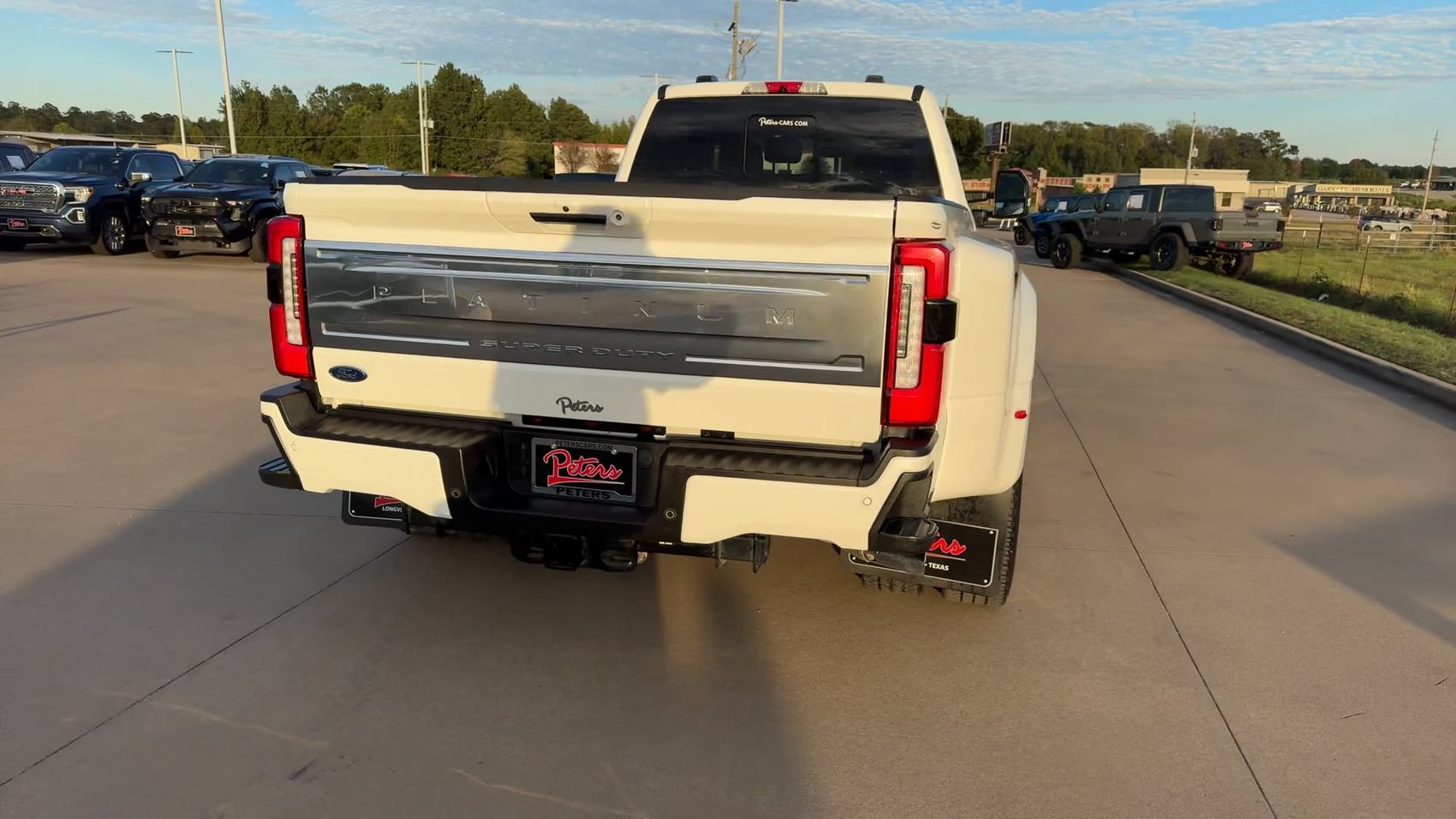 Used 2024 Ford F350 Platinum w/ FX4 Off-Road Package AWD/4WD image 8