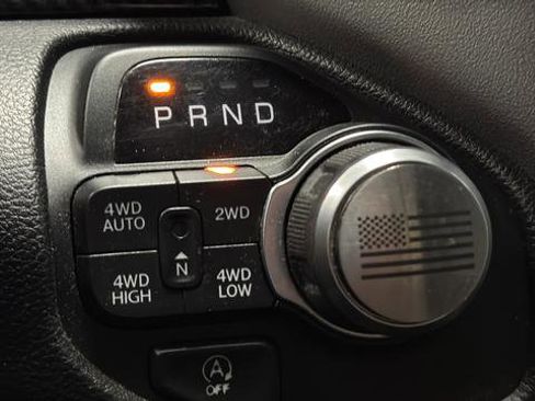 Used 2019 RAM 1500 Big Horn AWD/4WD image 19