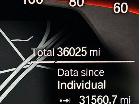 Used 2023 BMW X6 xDrive40i w/ M Sport Package image 26