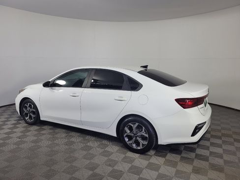 Used 2021 Kia Forte LXS FWD image 3