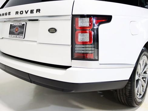Used 2015 Land Rover Range Rover image 10