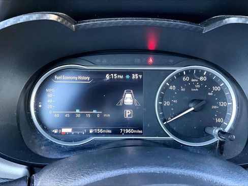 Used 2022 Nissan Versa SV w/ Electronics Package image 26